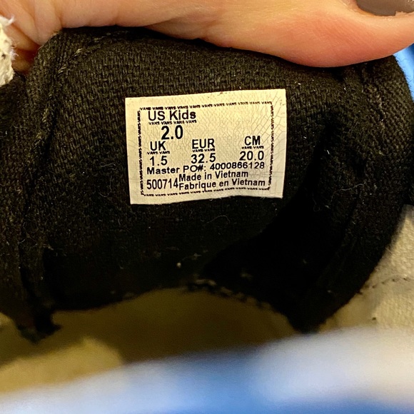 Vans hardly worn size 2.0 - Picture 3 of 6